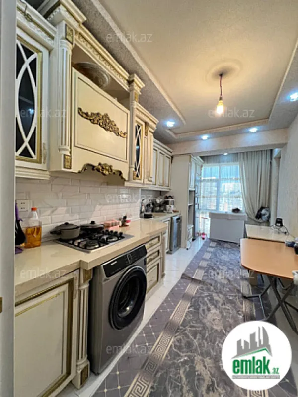 Satılır 3 otaqlı yeni tikili 120 m²