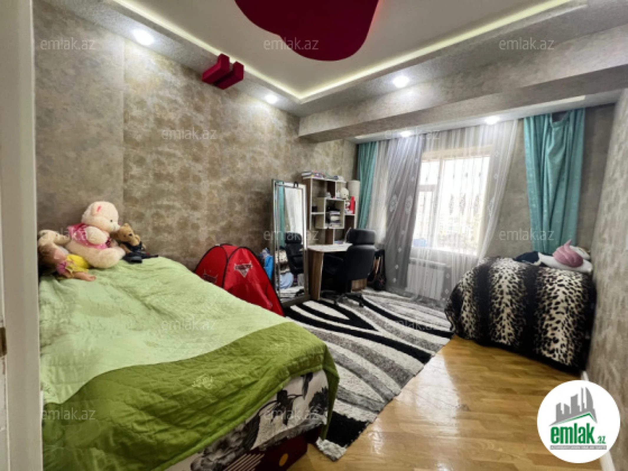 Satılır 3 otaqlı yeni tikili 120 m²