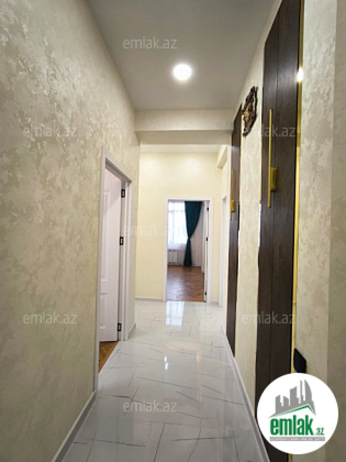 Satılır 3 otaqlı yeni tikili 100 m²