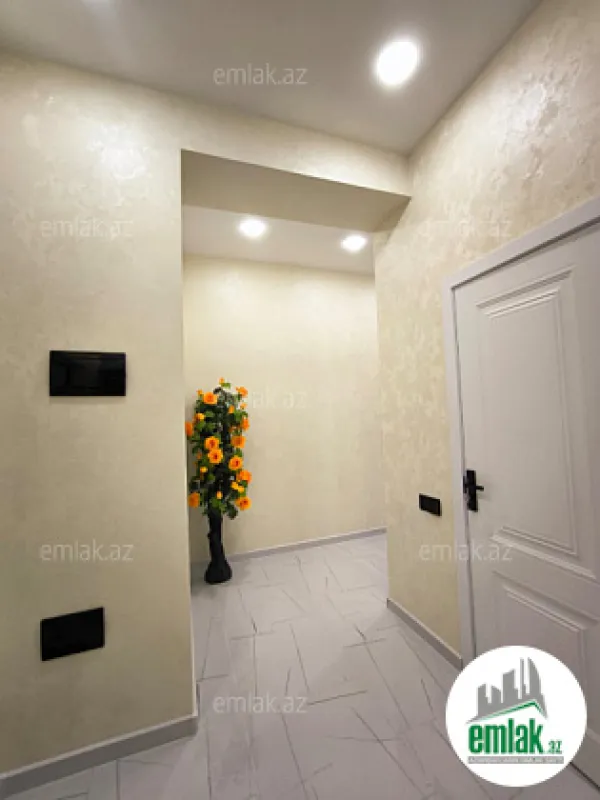 Satılır 3 otaqlı yeni tikili 100 m²