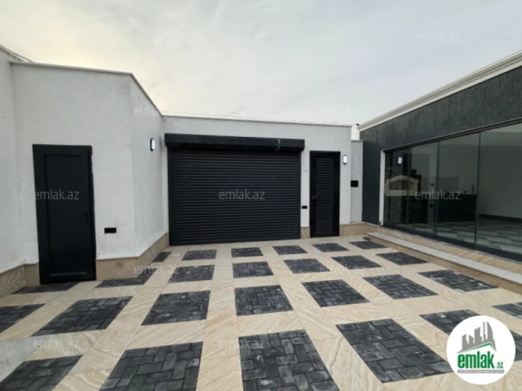 Satılır 5 otaqlı mənzil 200 m²