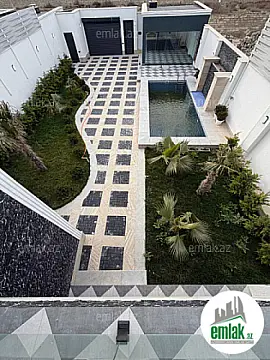 Satılır 5 otaqlı mənzil 200 m²