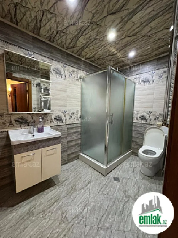 Satılır 3 otaqlı yeni tikili 125 m²