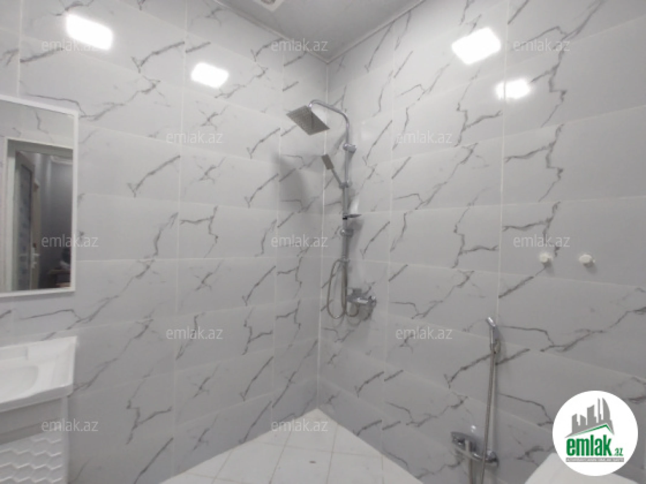 Satılır 3 otaqlı həyət evi 65 m²