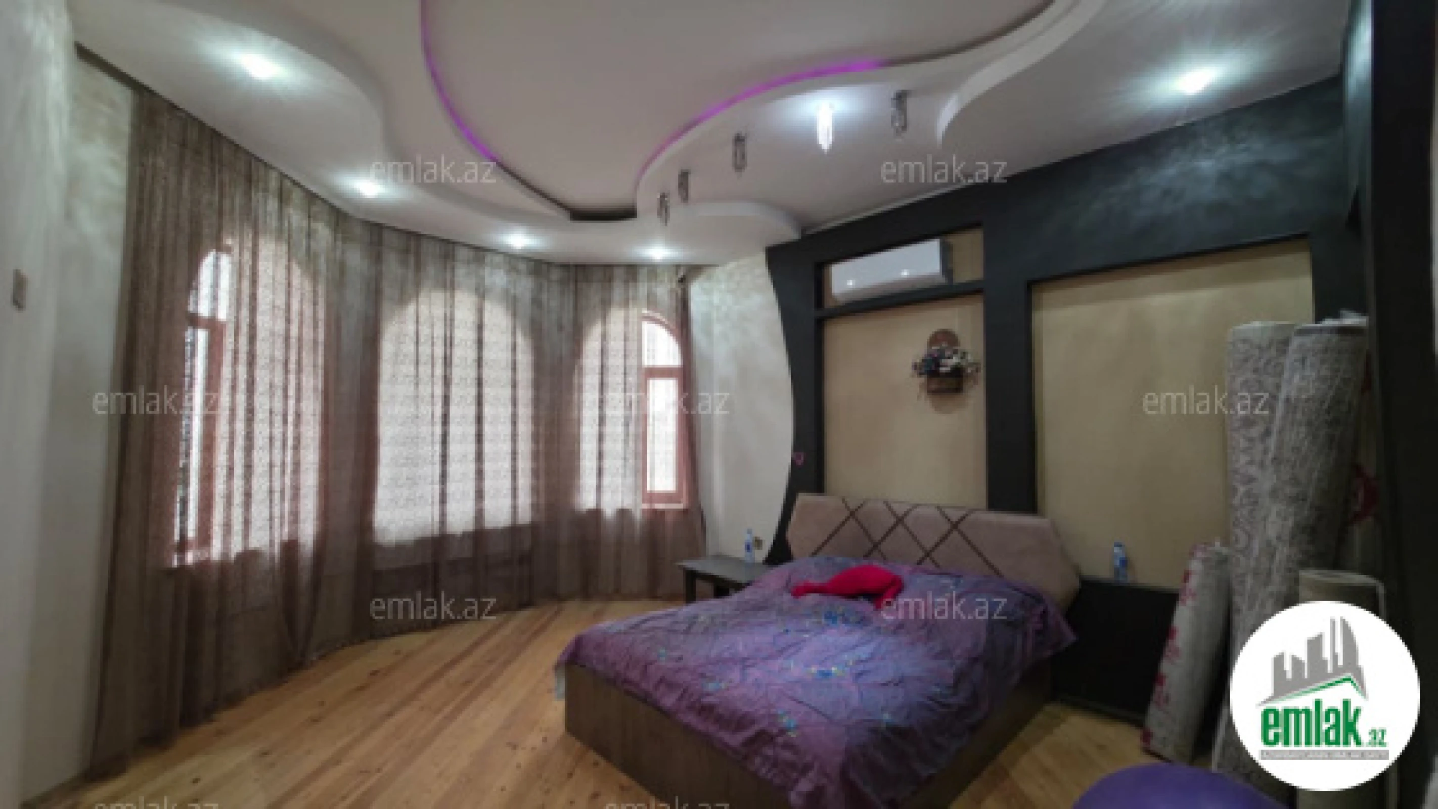 Satılır 6 otaqlı həyət evi 480 m²