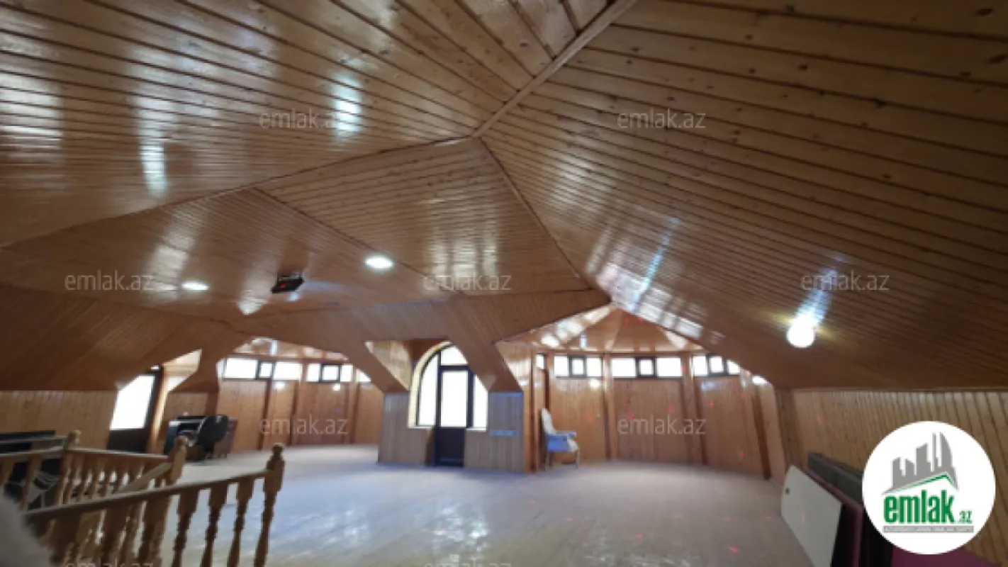 Satılır 6 otaqlı həyət evi 480 m²