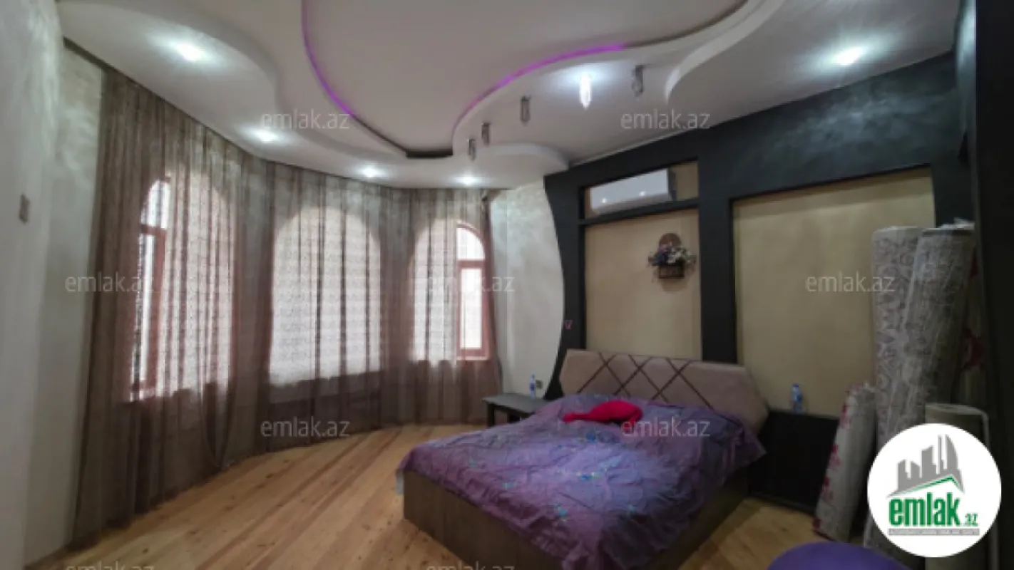 Satılır 6 otaqlı həyət evi 480 m²