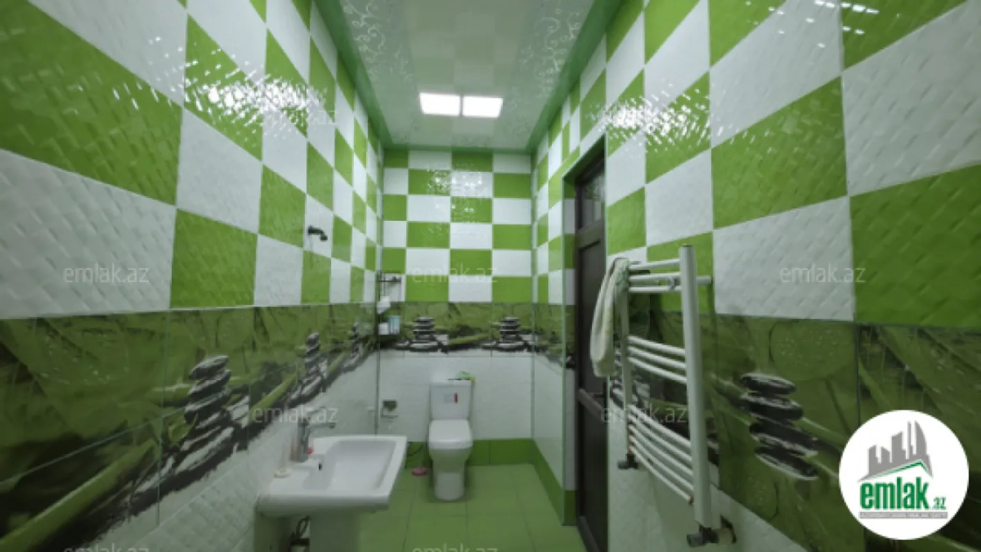 Satılır 6 otaqlı həyət evi 480 m²