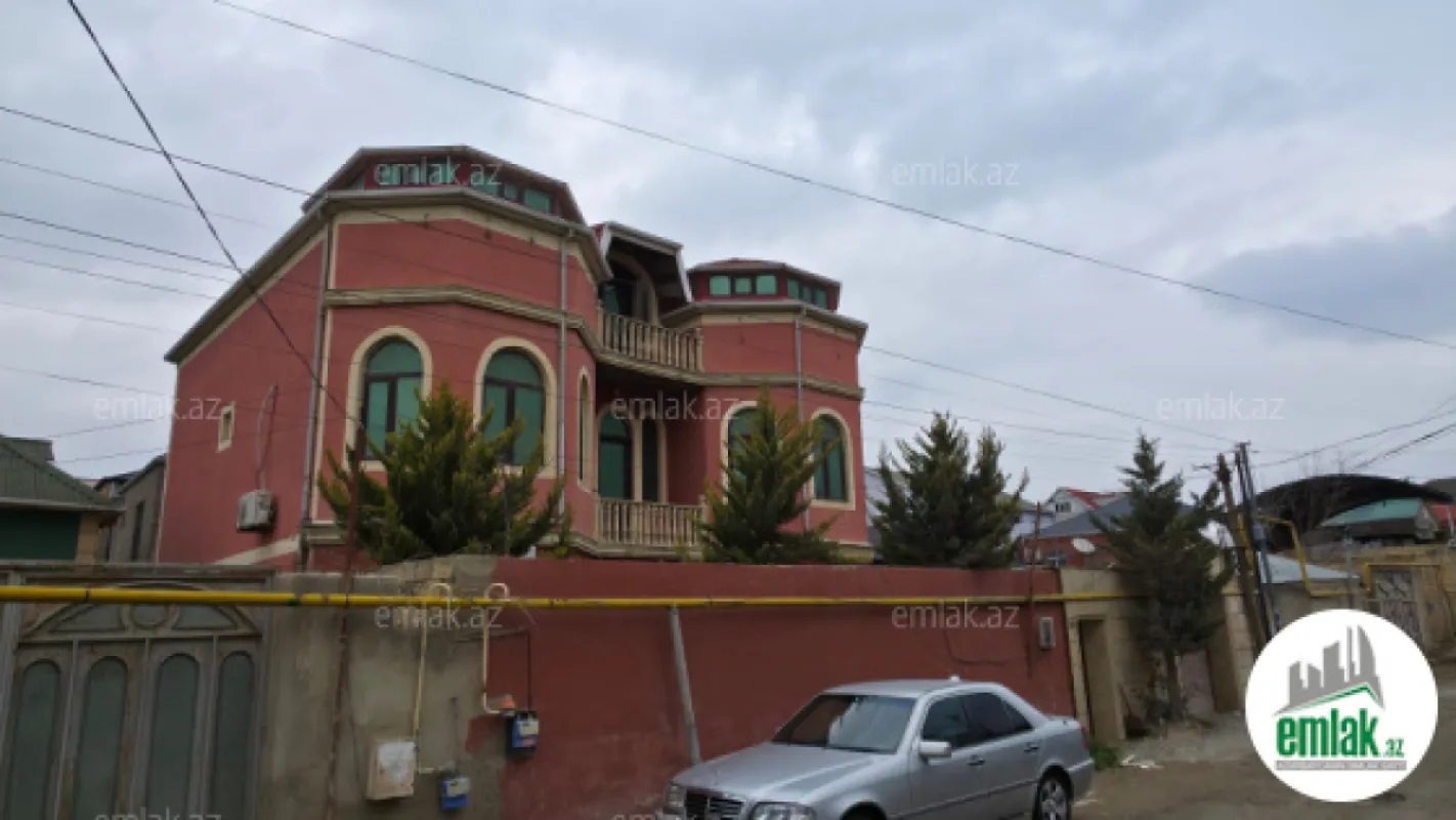 Satılır 6 otaqlı həyət evi 480 m²