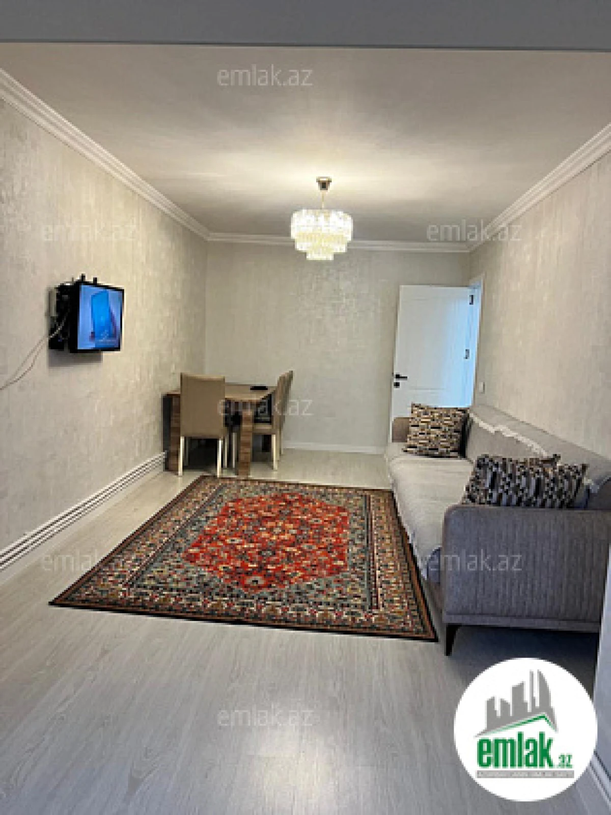 Satılır 3 otaqlı köhnə tikili 70 m²