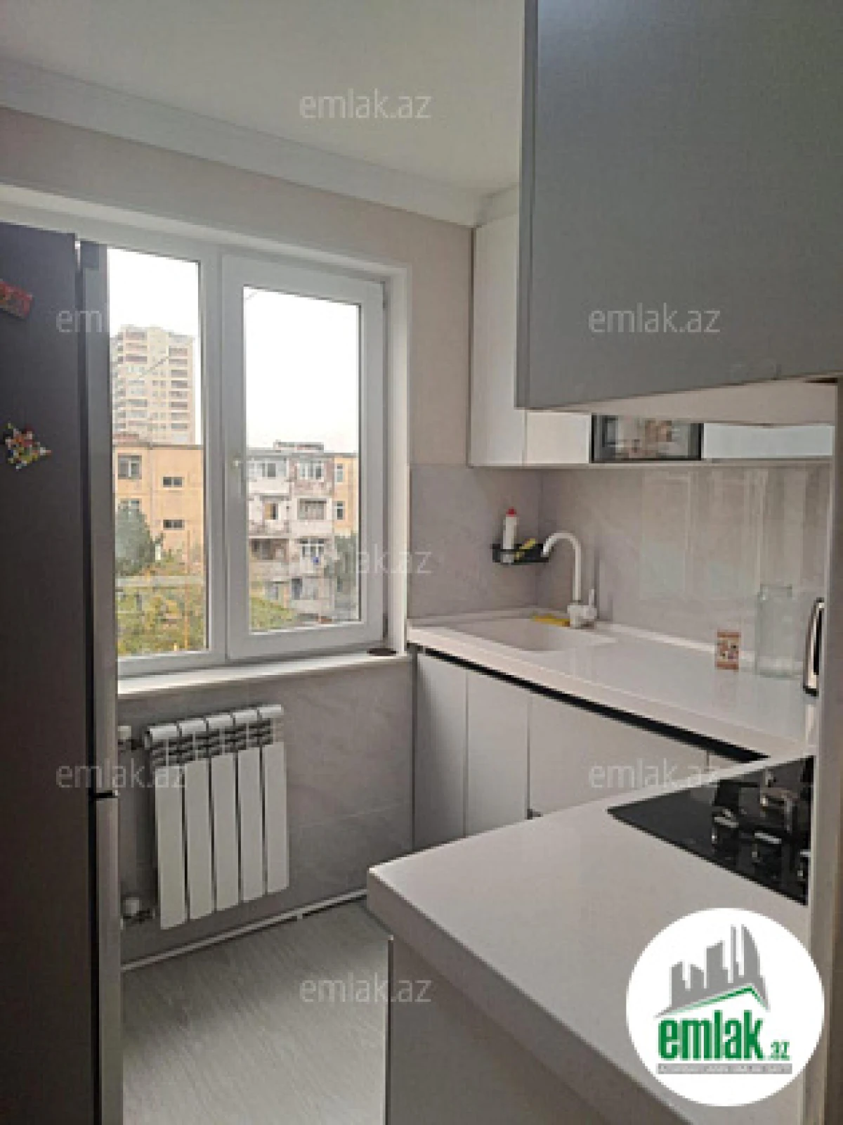 Satılır 3 otaqlı köhnə tikili 70 m²