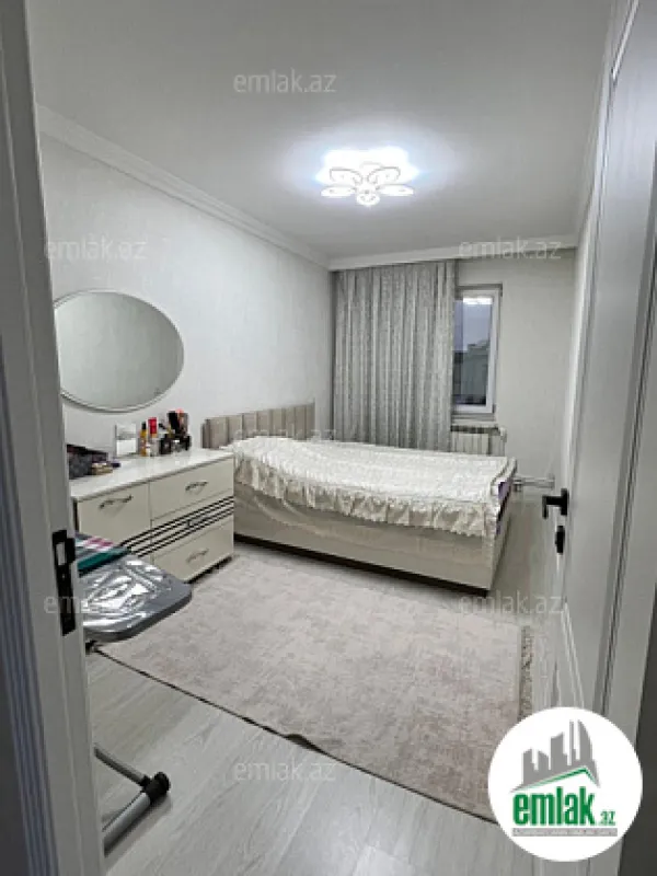 Satılır 3 otaqlı köhnə tikili 70 m²