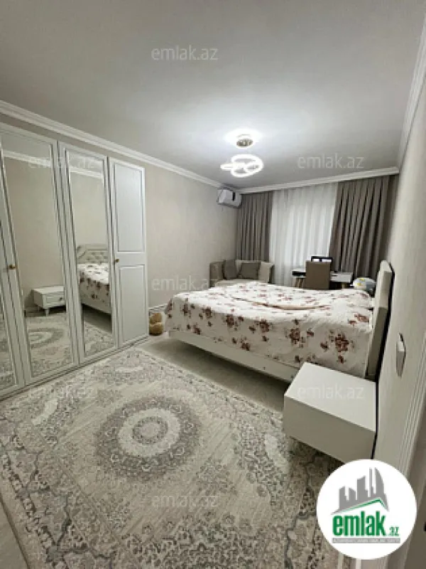 Satılır 3 otaqlı köhnə tikili 70 m²