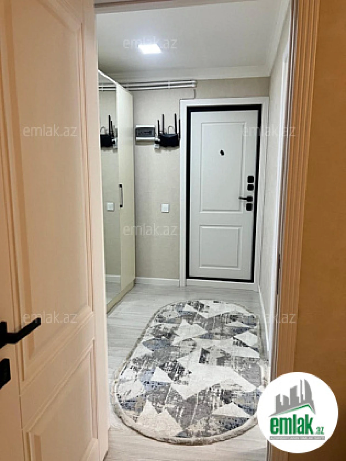 Satılır 3 otaqlı köhnə tikili 70 m²