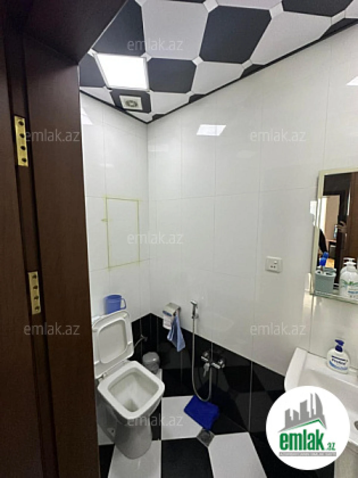 Satılır 2 otaqlı yeni tikili 86 m²