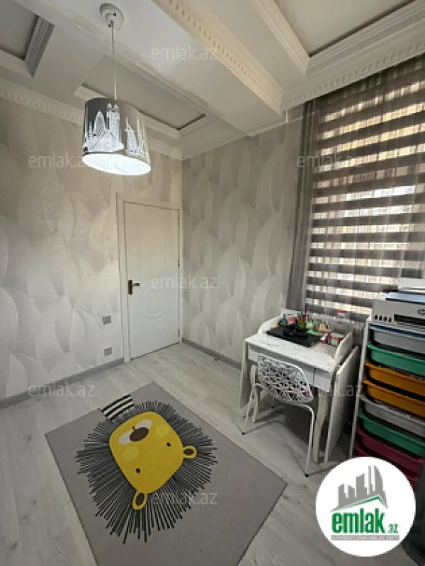 Satılır 3 otaqlı yeni tikili 90 m²