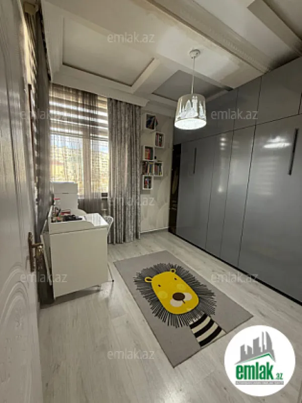 Satılır 3 otaqlı yeni tikili 90 m²