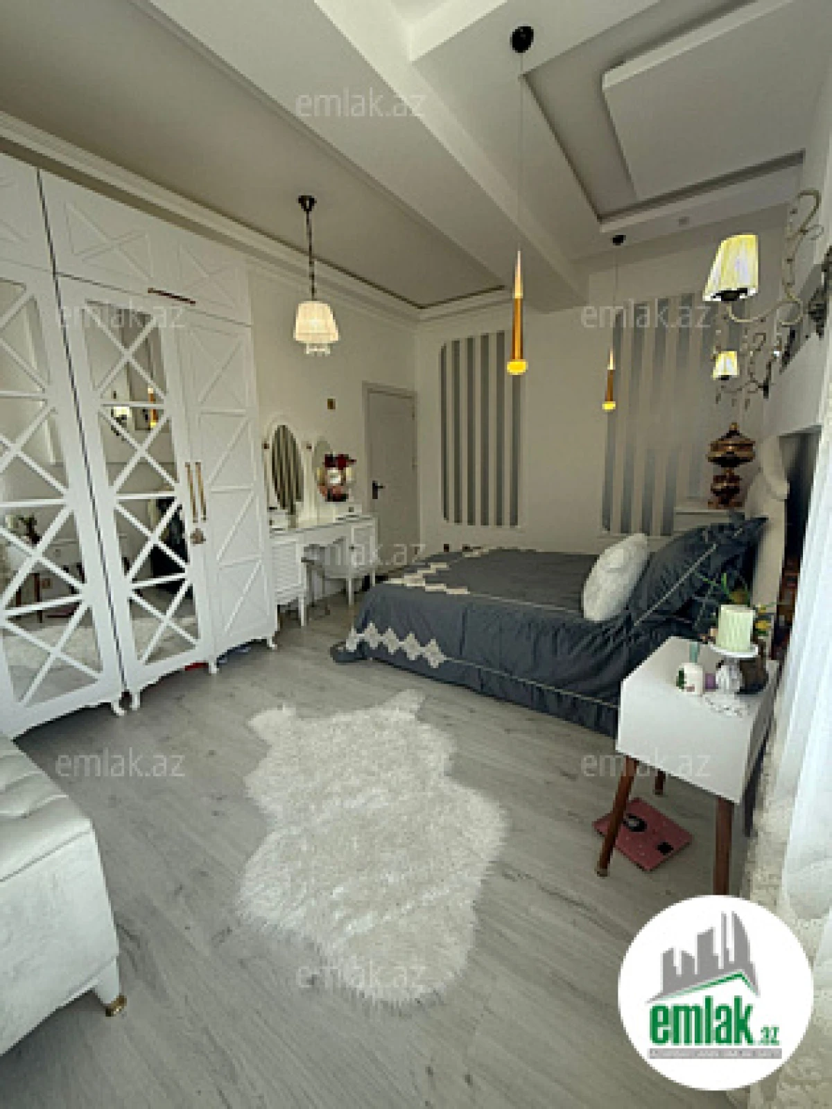 Satılır 3 otaqlı yeni tikili 90 m²