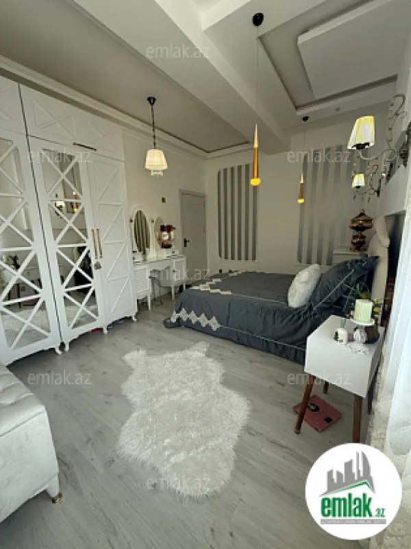 Satılır 3 otaqlı yeni tikili 90 m²