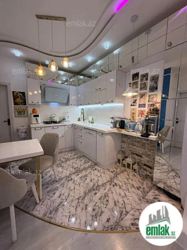 Satılır 3 otaqlı yeni tikili 90 m²