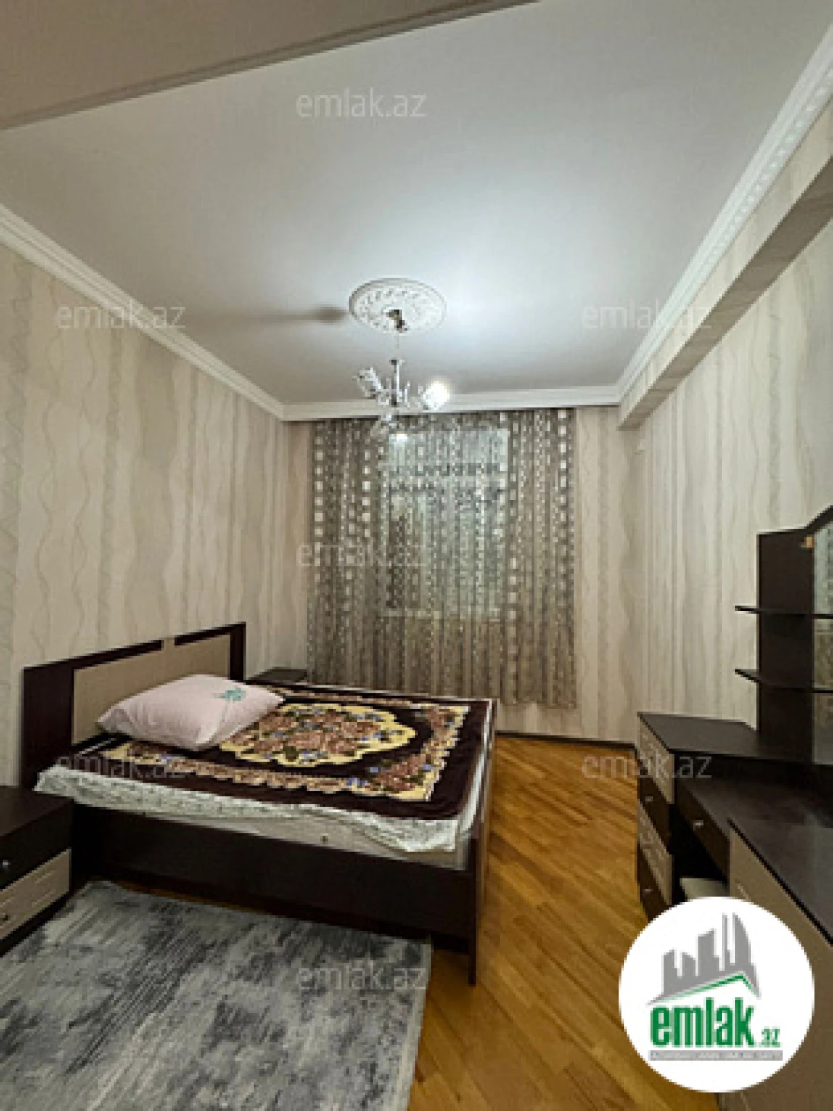 Satılır 3 otaqlı yeni tikili 90 m²