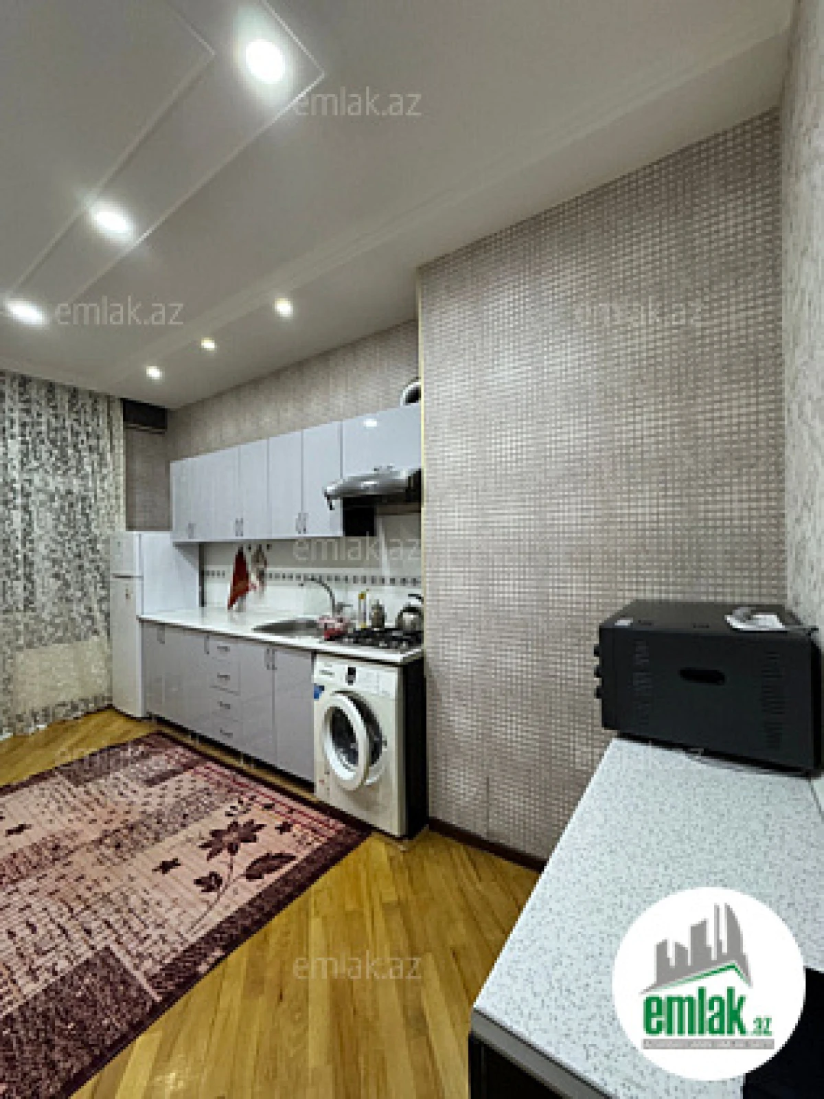Satılır 3 otaqlı yeni tikili 90 m²