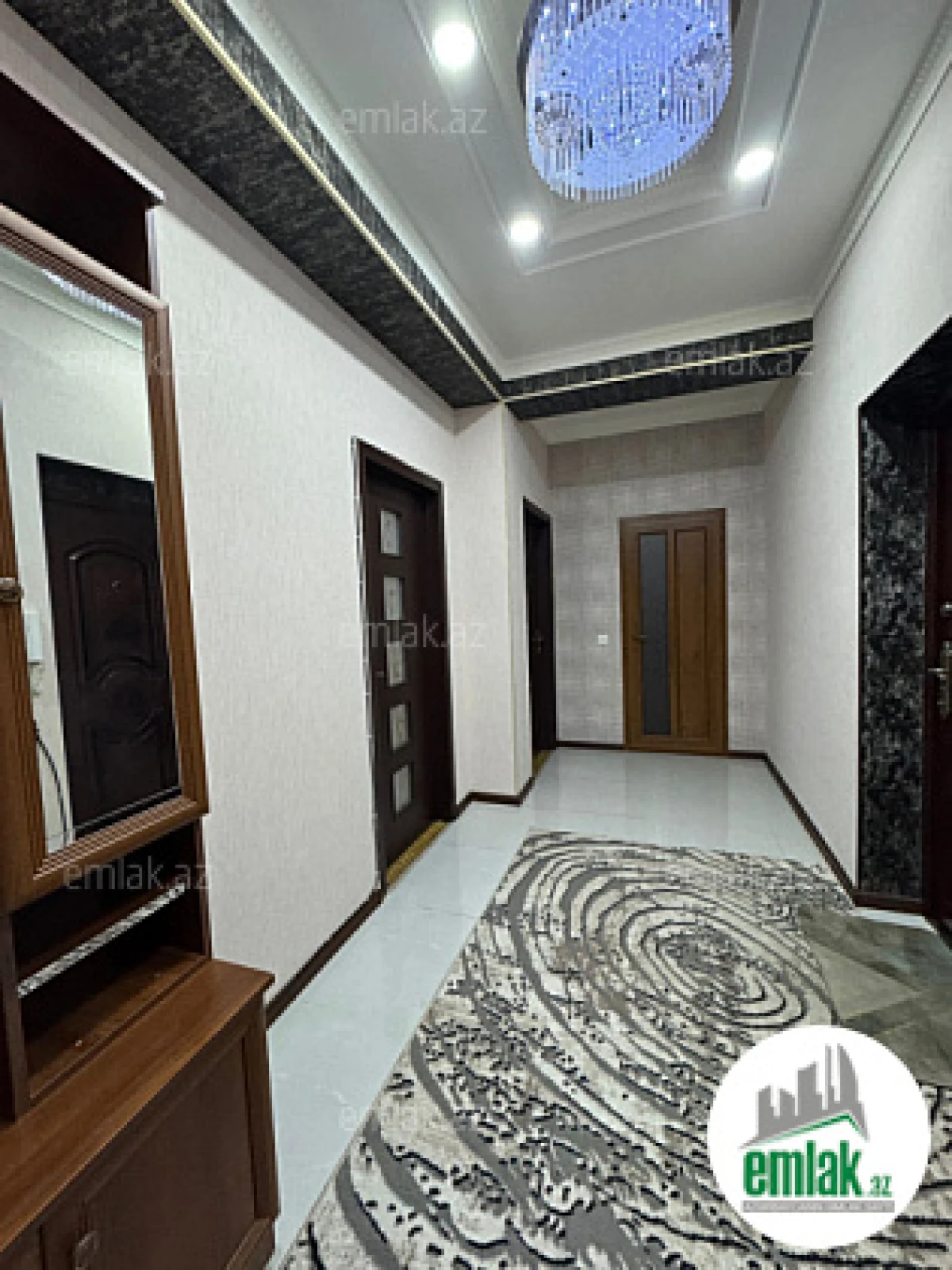 Satılır 3 otaqlı yeni tikili 90 m²