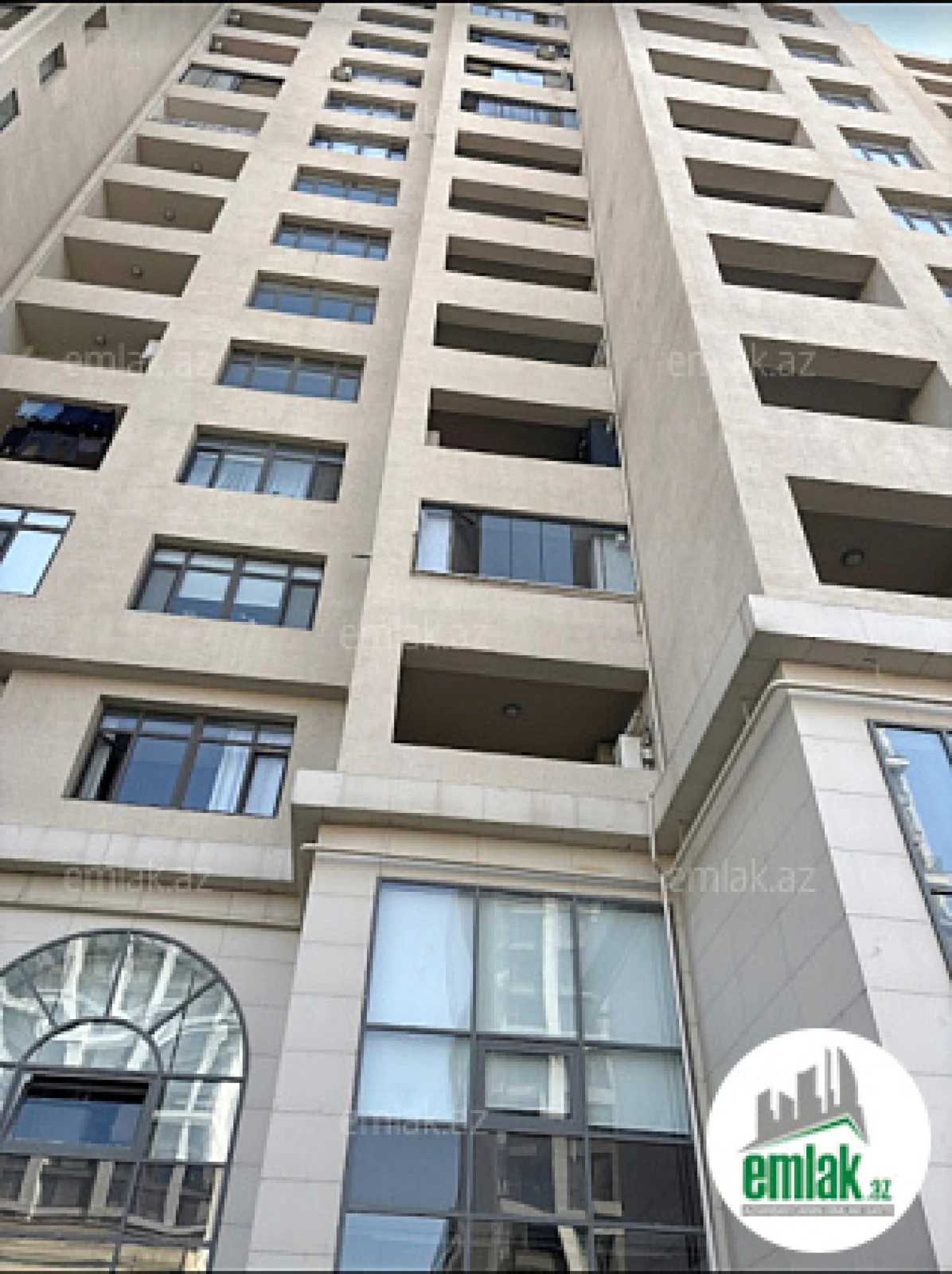 Satılır 3 otaqlı yeni tikili 90 m²