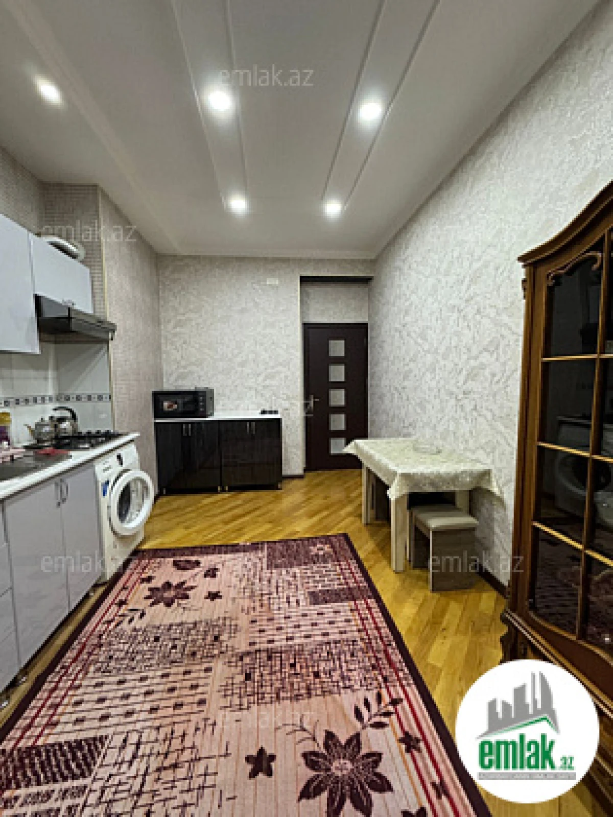 Satılır 3 otaqlı yeni tikili 90 m²