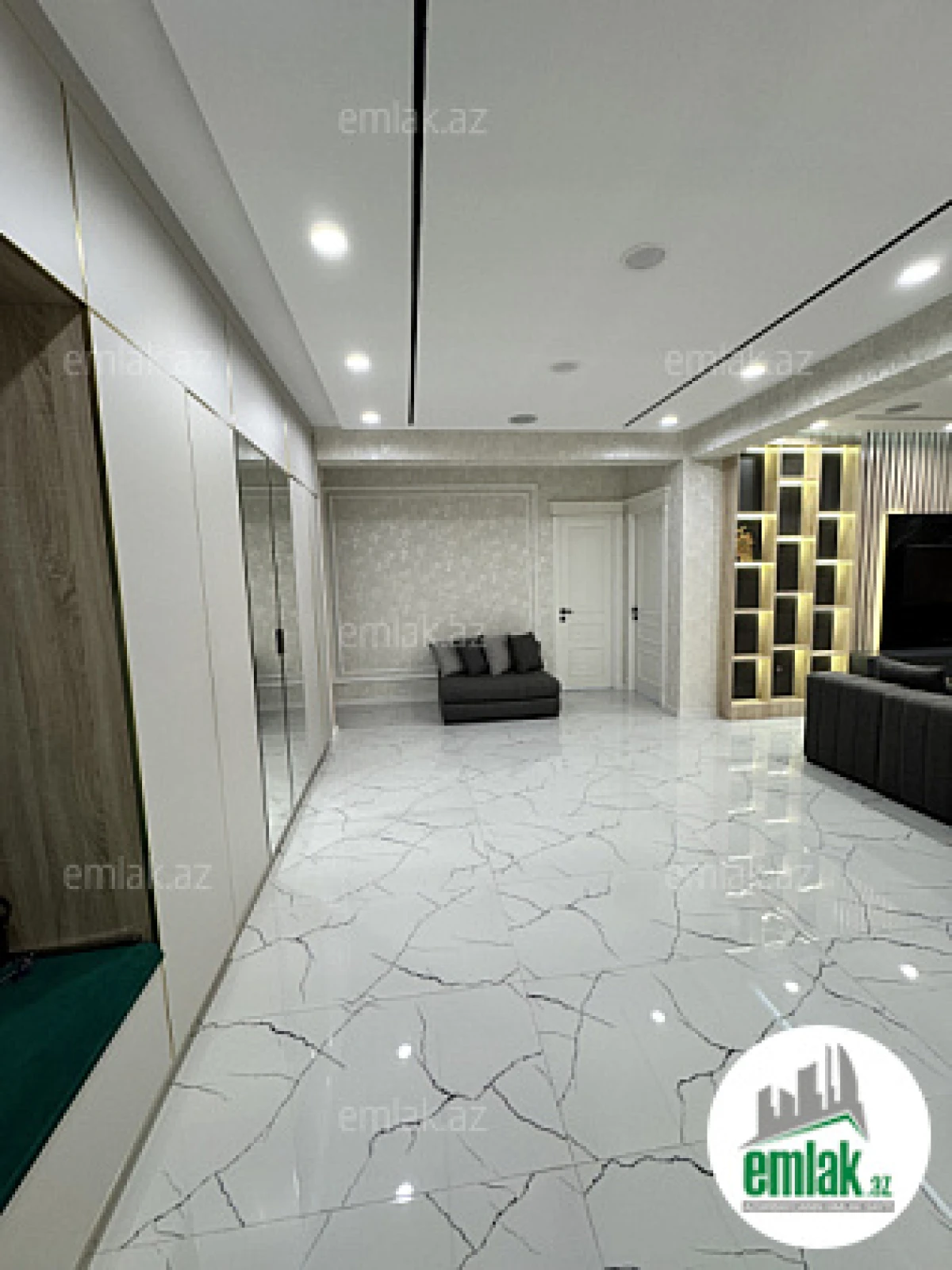 Satılır 3 otaqlı yeni tikili 126 m²