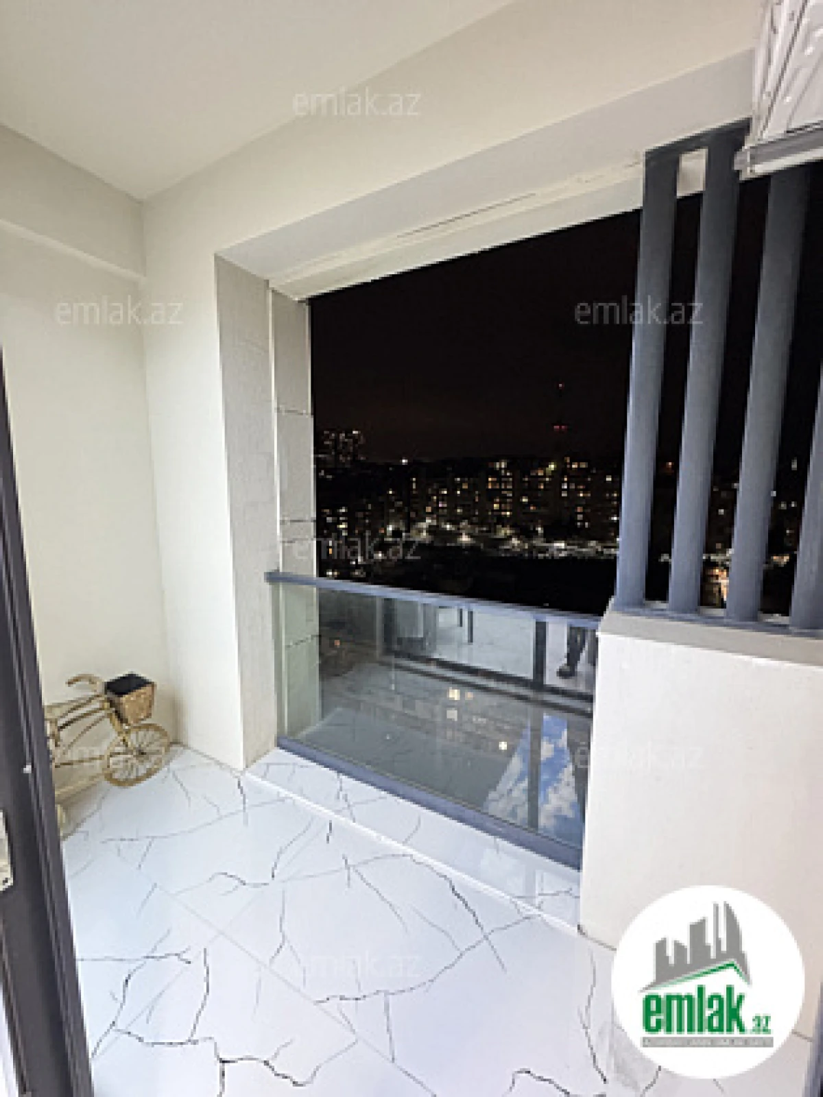 Satılır 3 otaqlı yeni tikili 126 m²