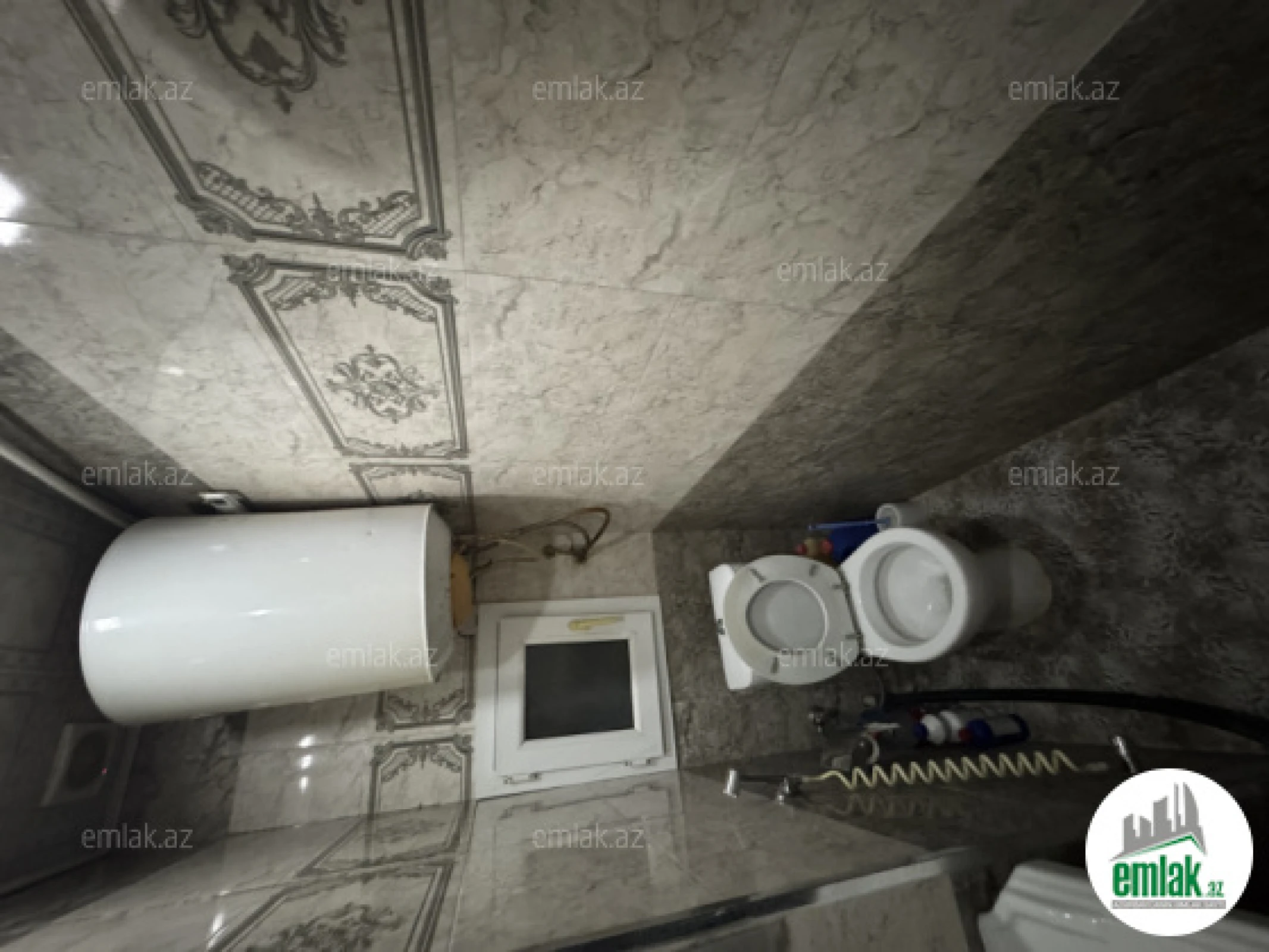 Satılır 1 otaqlı köhnə tikili 35 m²