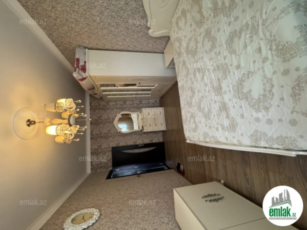 Satılır 1 otaqlı köhnə tikili 35 m²