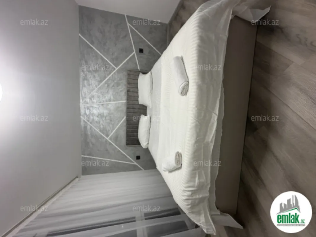 Satılır 5 otaqlı mənzil 90 m²