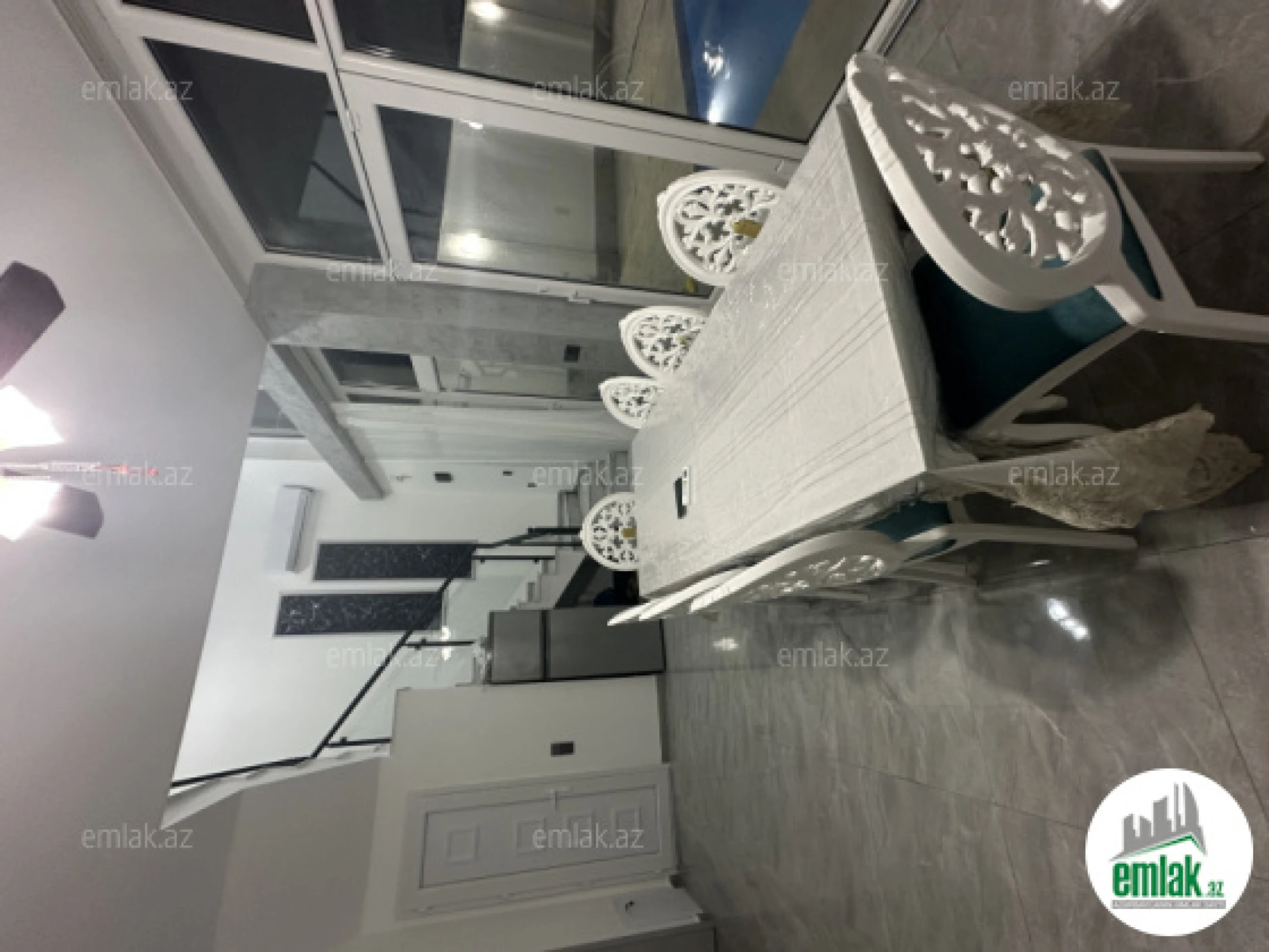 Satılır 5 otaqlı mənzil 90 m²