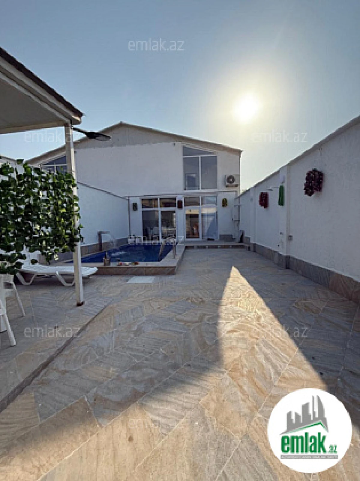 Satılır 5 otaqlı mənzil 90 m²