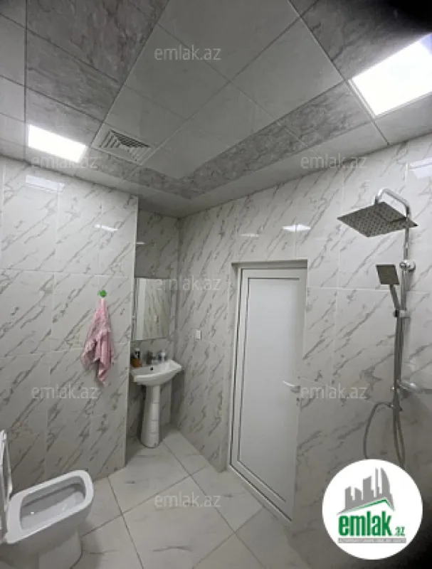 Satılır 2 otaqlı yeni tikili 70 m²