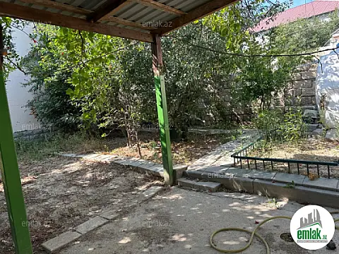 Satılır 4 otaqlı həyət evi 150 m²