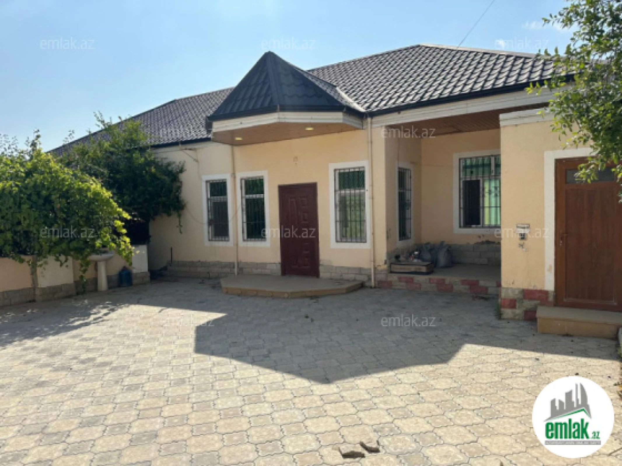 Satılır 4 otaqlı həyət evi 150 m²