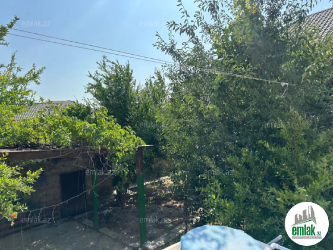 Satılır 4 otaqlı həyət evi 150 m²