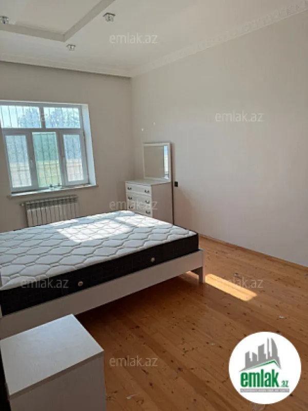 Satılır 4 otaqlı həyət evi 150 m²