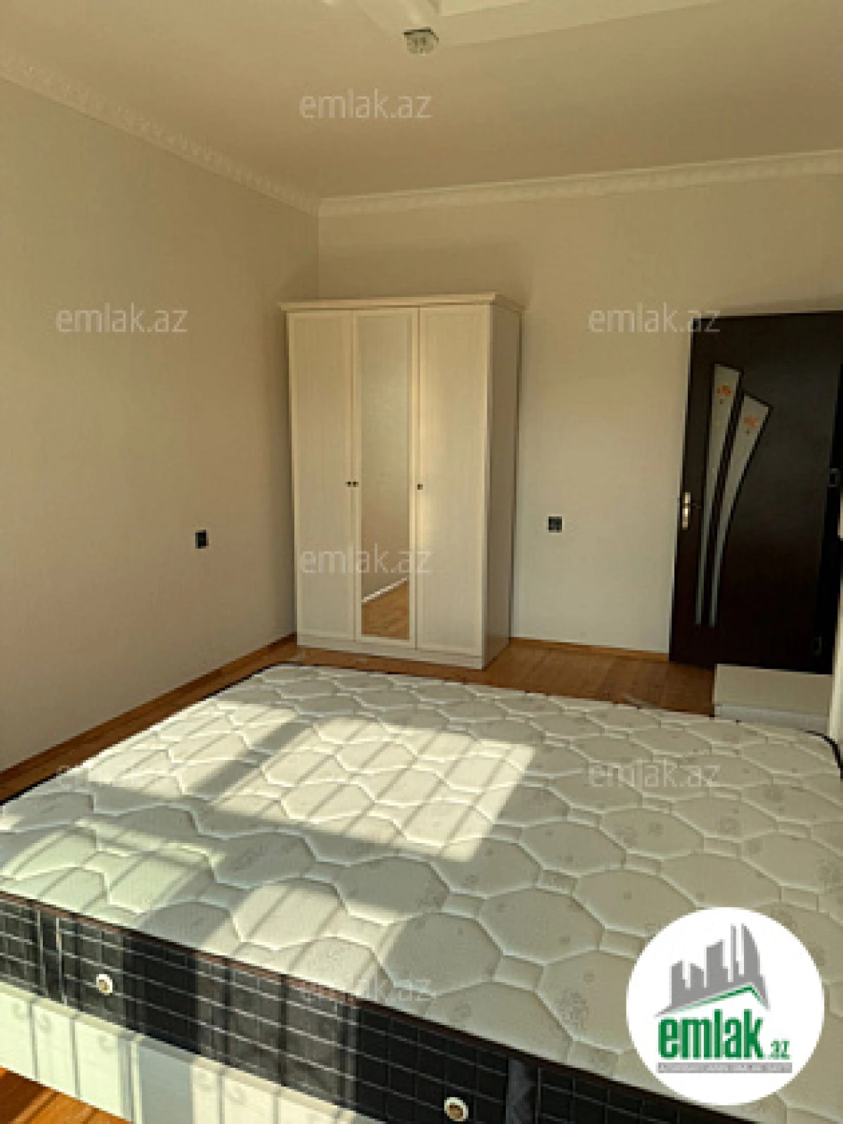 Satılır 4 otaqlı həyət evi 150 m²