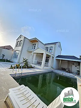 Satılır 4 otaqlı mənzil 220 m²