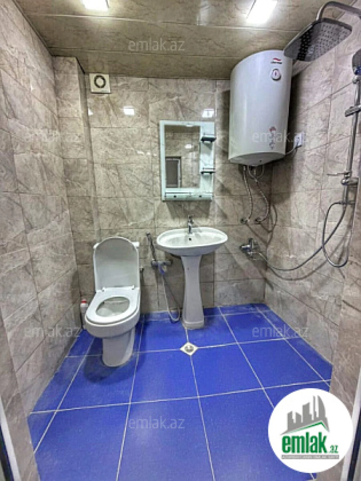 Satılır 2 otaqlı köhnə tikili 40 m²
