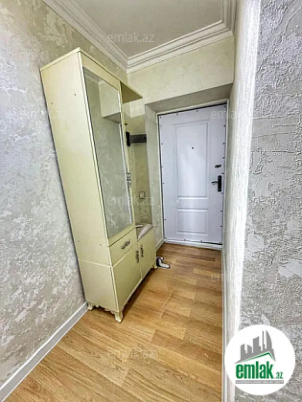 Satılır 2 otaqlı köhnə tikili 40 m²