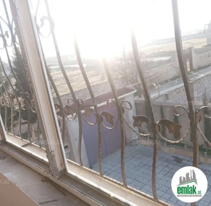 Satılır 6 otaqlı mənzil 6 m²