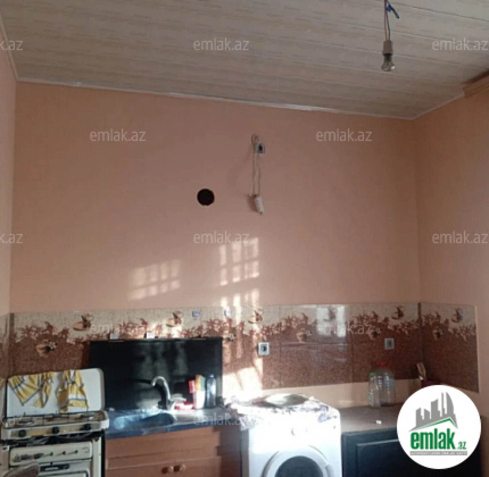 Satılır 6 otaqlı mənzil 6 m²