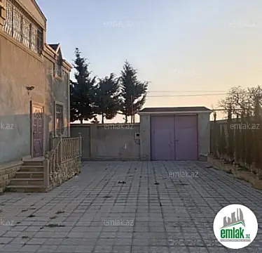 Satılır 6 otaqlı mənzil 6 m²