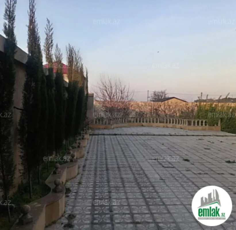 Satılır 6 otaqlı mənzil 6 m²