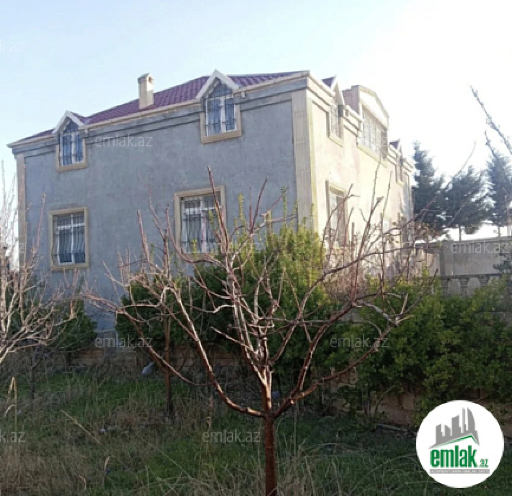 Satılır 6 otaqlı mənzil 6 m²